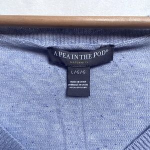 NWT! A Pea in the Pod. Maternity. V-Neck Sweater. Size L.